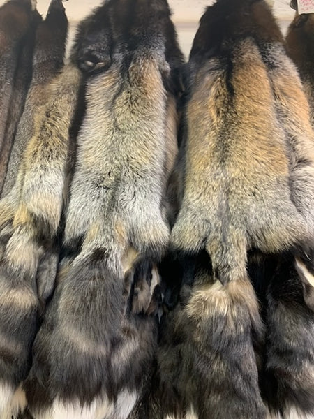 Silvercrossfoxfurpelts_grande.