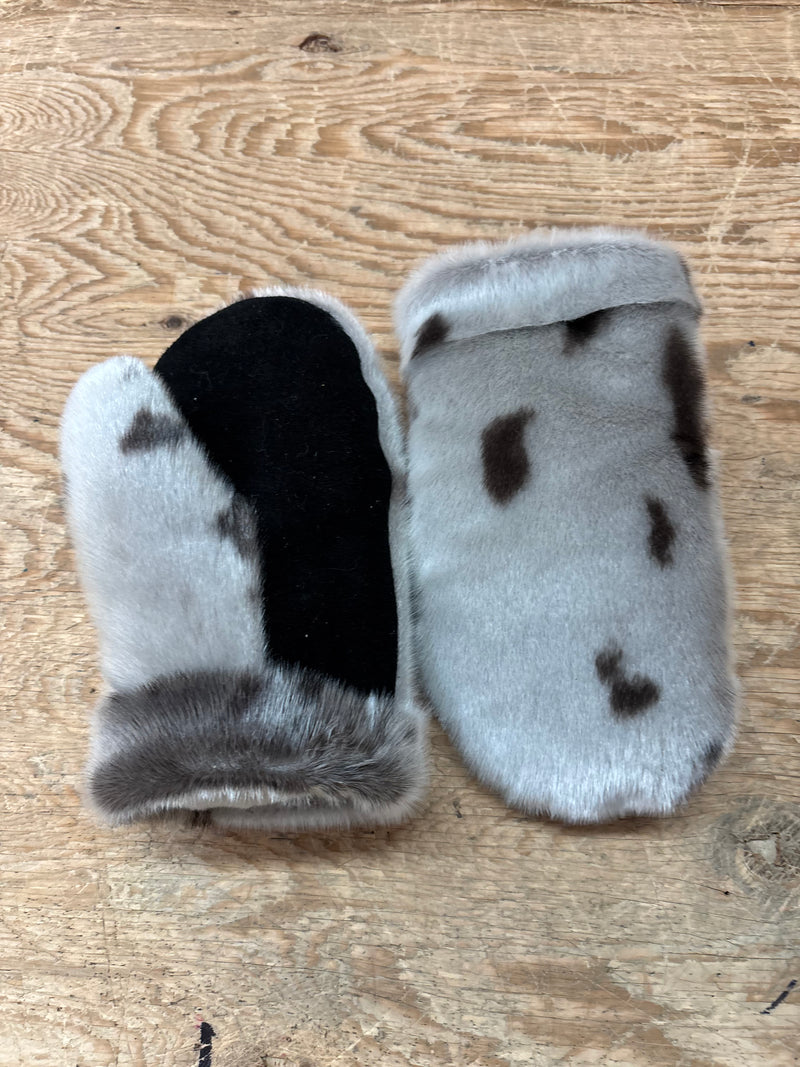 ONE OF A KIND - seal mitts