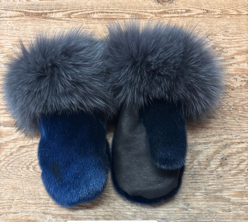 Blue sealskin mitts - Bill Worb Furs
