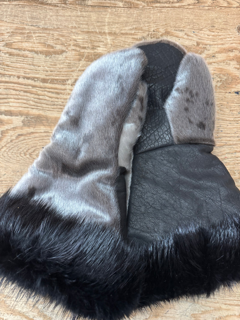 ONE OF A KIND - seal gauntlets