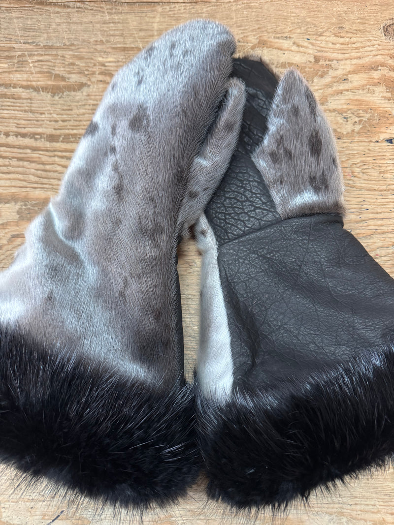 ONE OF A KIND - seal gauntlets