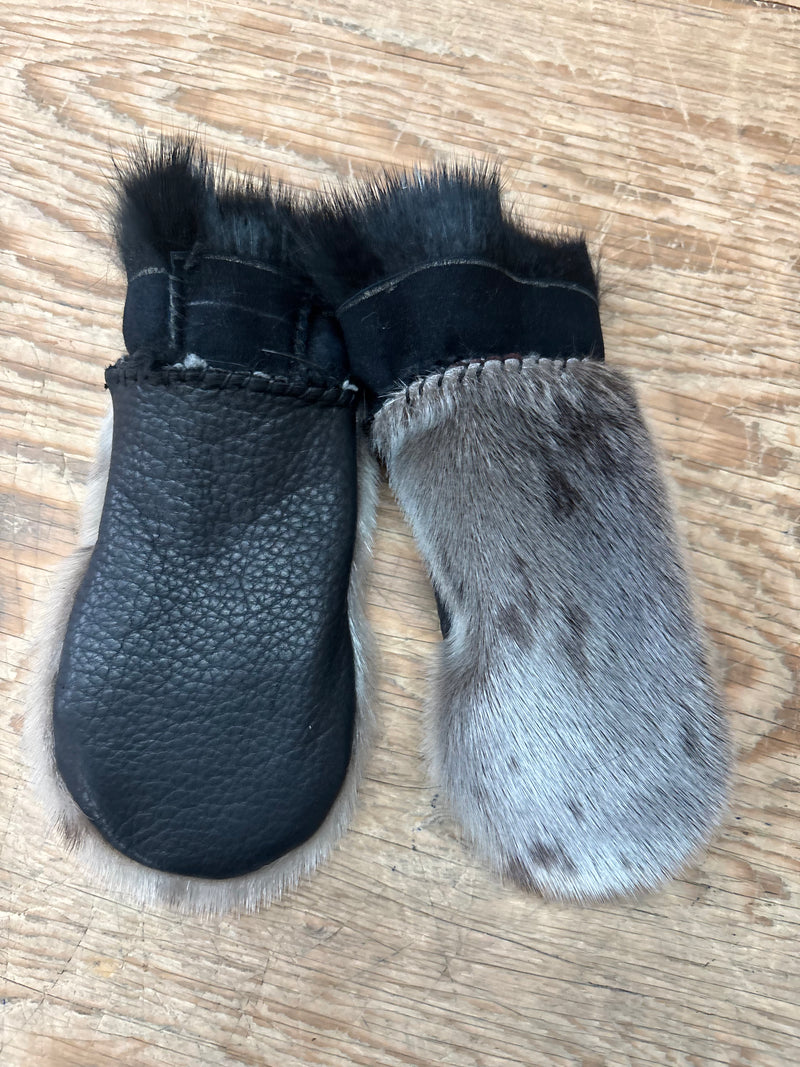 Infant seal skin mitts - Bill Worb Furs