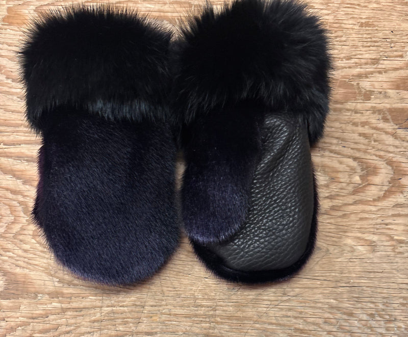 Kids sealskin mitts - Bill Worb Furs
