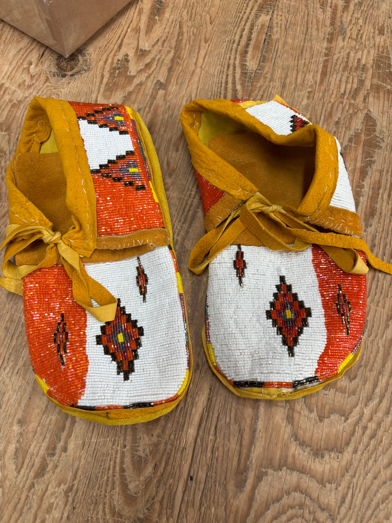 Men’s beaded dancing slippers - Bill Worb Furs