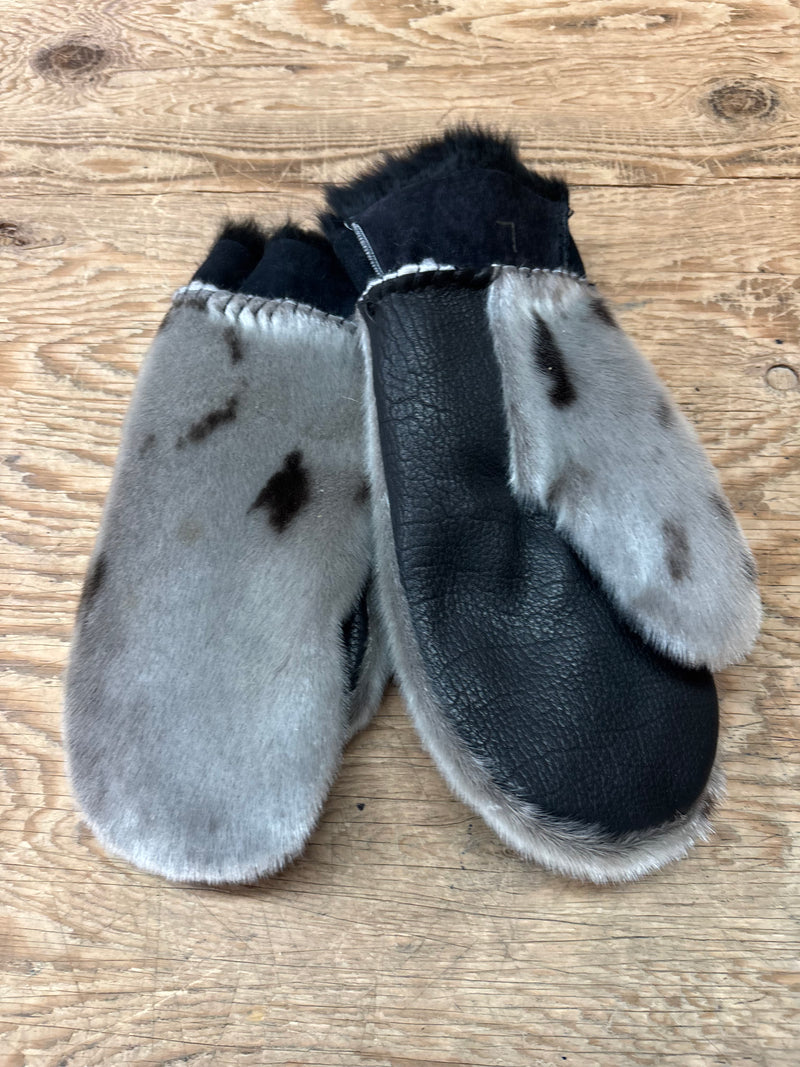 Men’s seal skin fur mitts - Bill Worb Furs