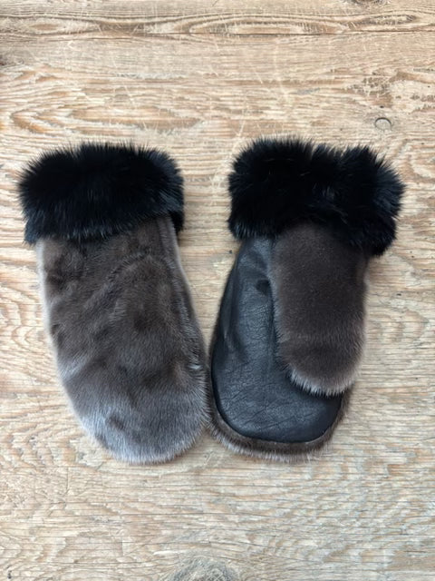 ladies sealskin mitts