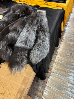 Silver fox hood ruffs top quality - Bill Worb Furs