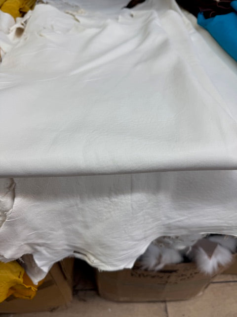 White deer polished hides - Bill Worb Furs