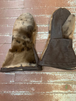 ONE OF A KIND - Gold sealskin mitts