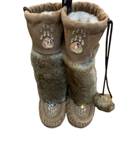 Handmade mukluks size 5 - Bill Worb Furs