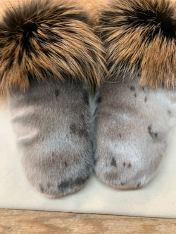 ONE OF A KIND - men's sealskin mitts with cross fox fur
