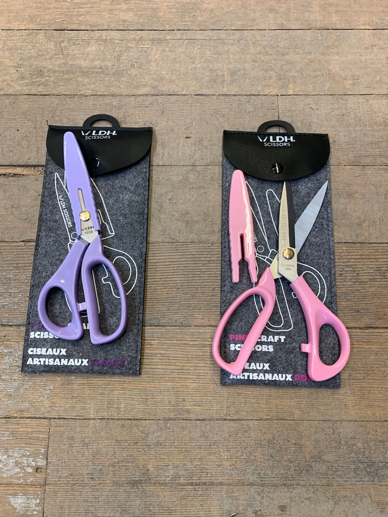 scissors crafts supplies / Bill Worb Furs